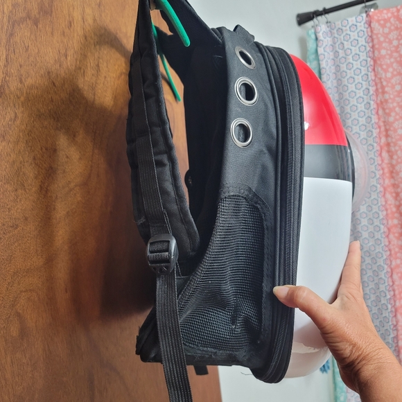 Pokemon Pet Carrier Backpack. (132) - Picture 3 of 8